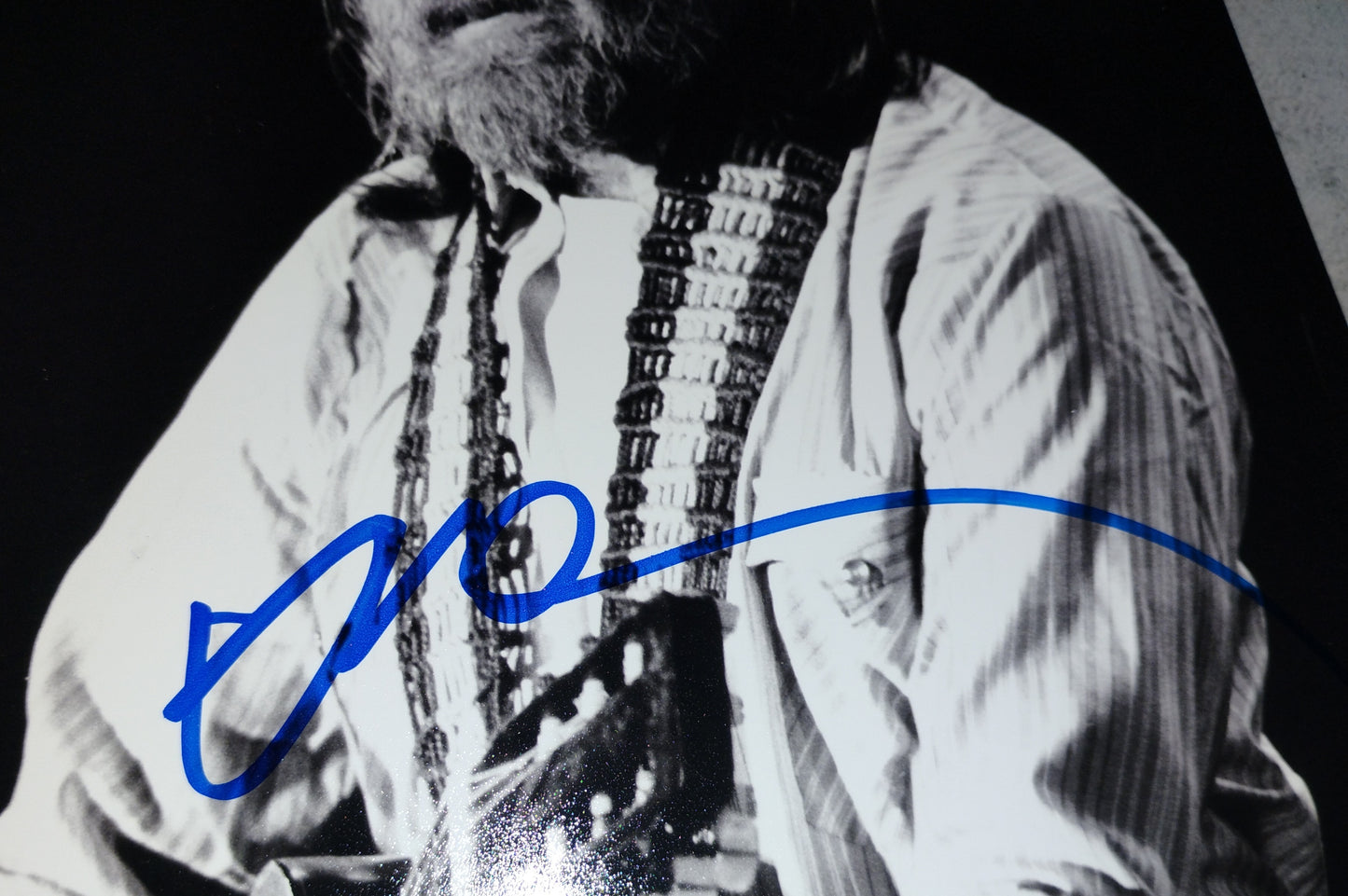Willie Nelson Hand Signed Autograph 8x10 Photo BAS COA