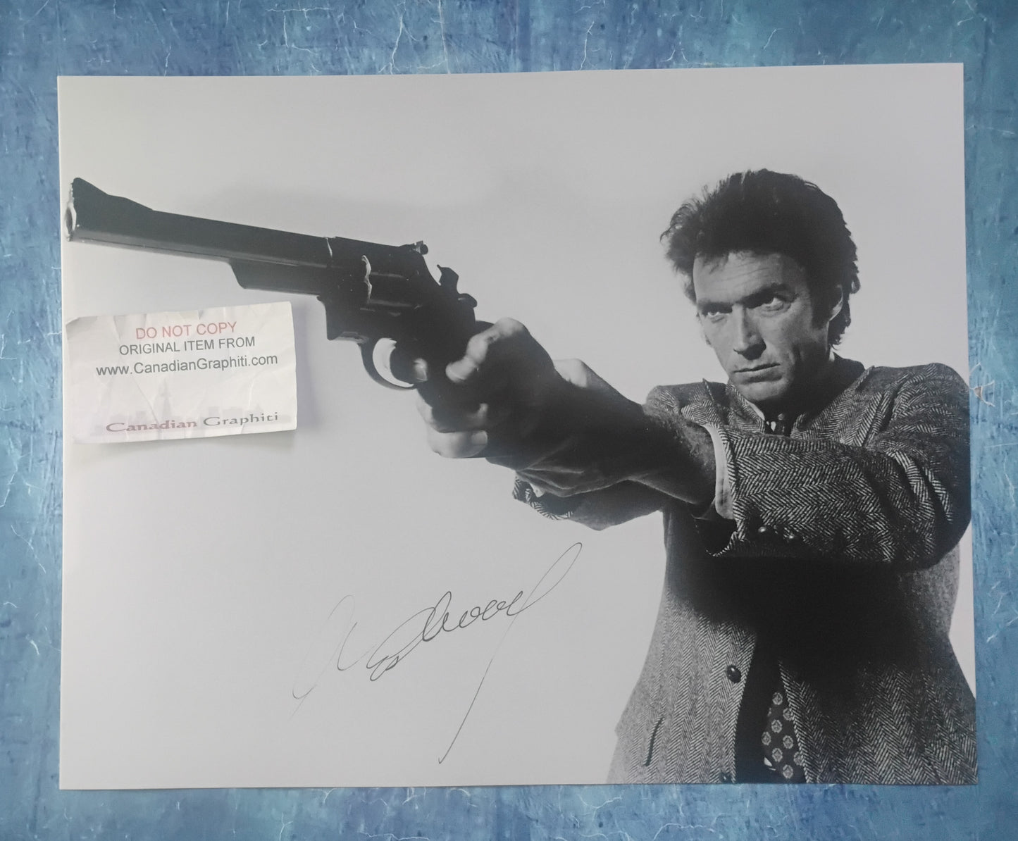 Clint Eastwood Hand Signed Autograph 11x14 Photo COA
