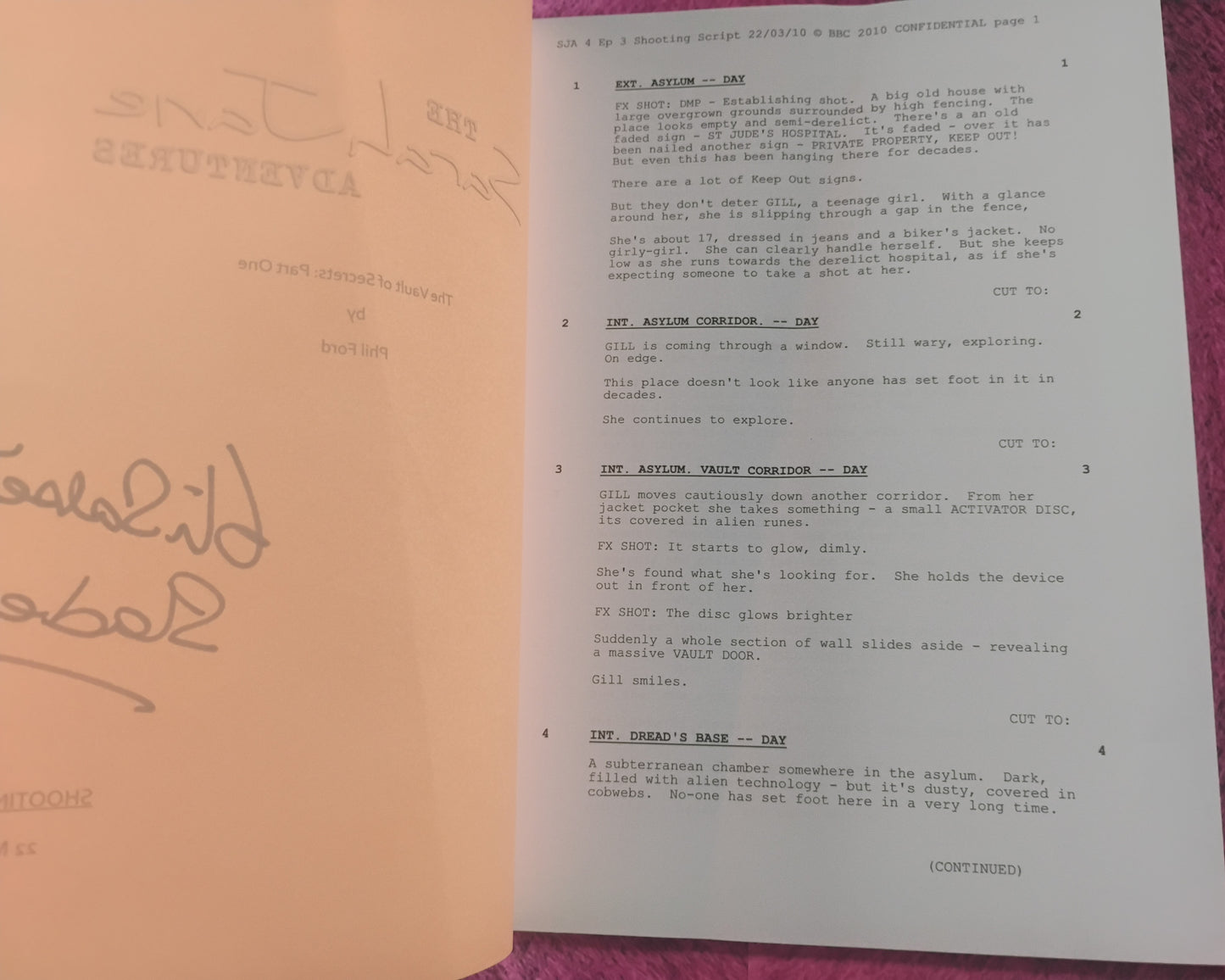 Elisabeth Sladen Hand Signed Autograph The Sarah Jane Adventures Script COA