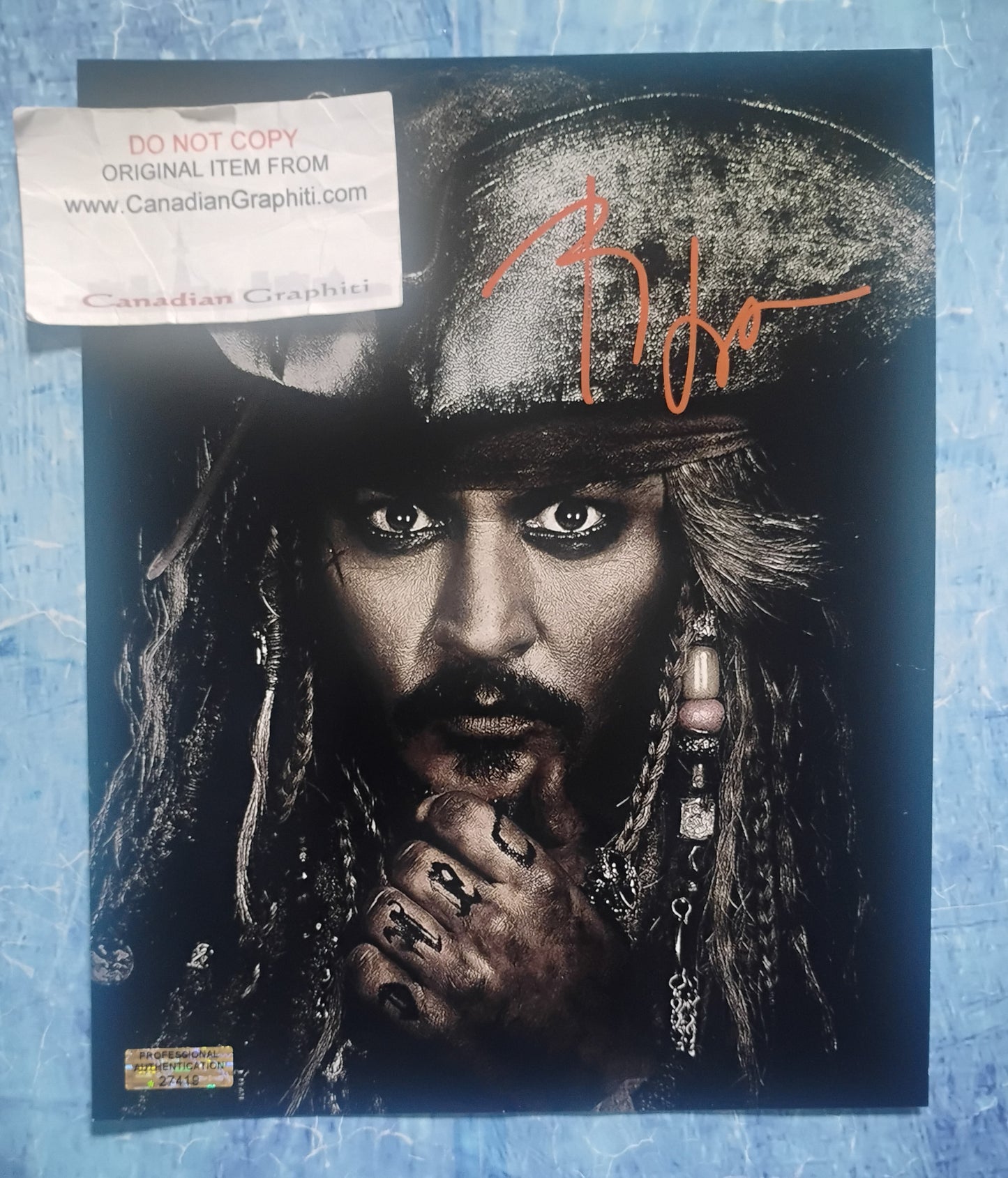 Johnny Depp Hand Signed Autograph 8x10 Photo COA Pirates Of The Caribbean
