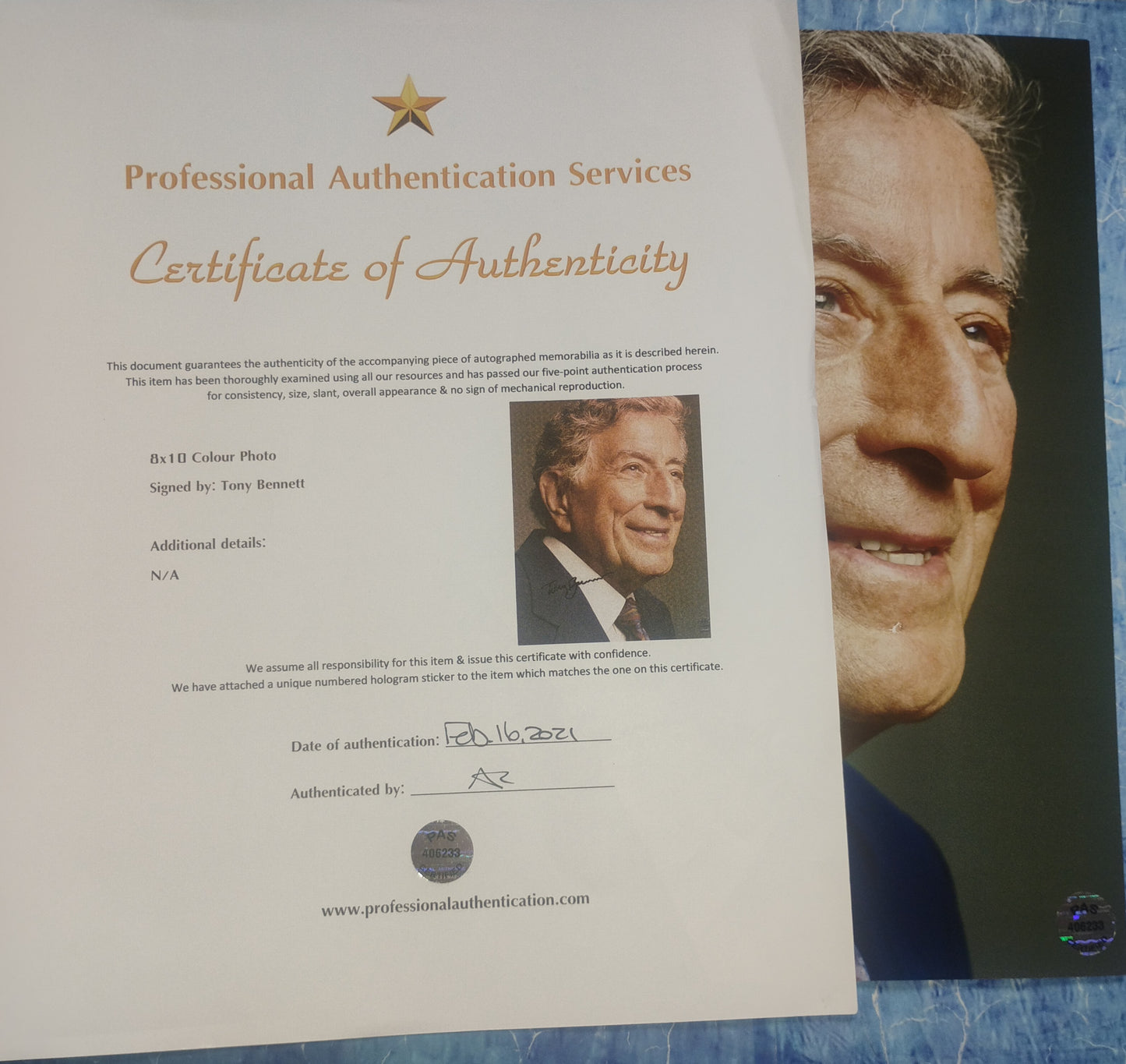 Tony Bennett Hand Signed Autograph 8x10 Photo COA