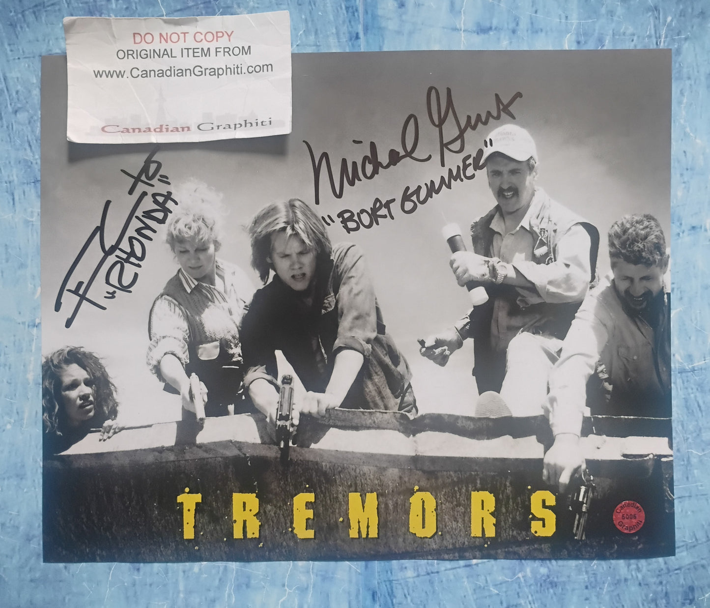 Michael Gross & Finn Carter Hand Signed Autograph 8x10 Photo COA Tremors