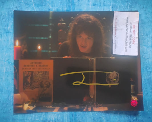 Joseph Quinn Hand Signed Autograph 8X10 Photo COA Stranger Things