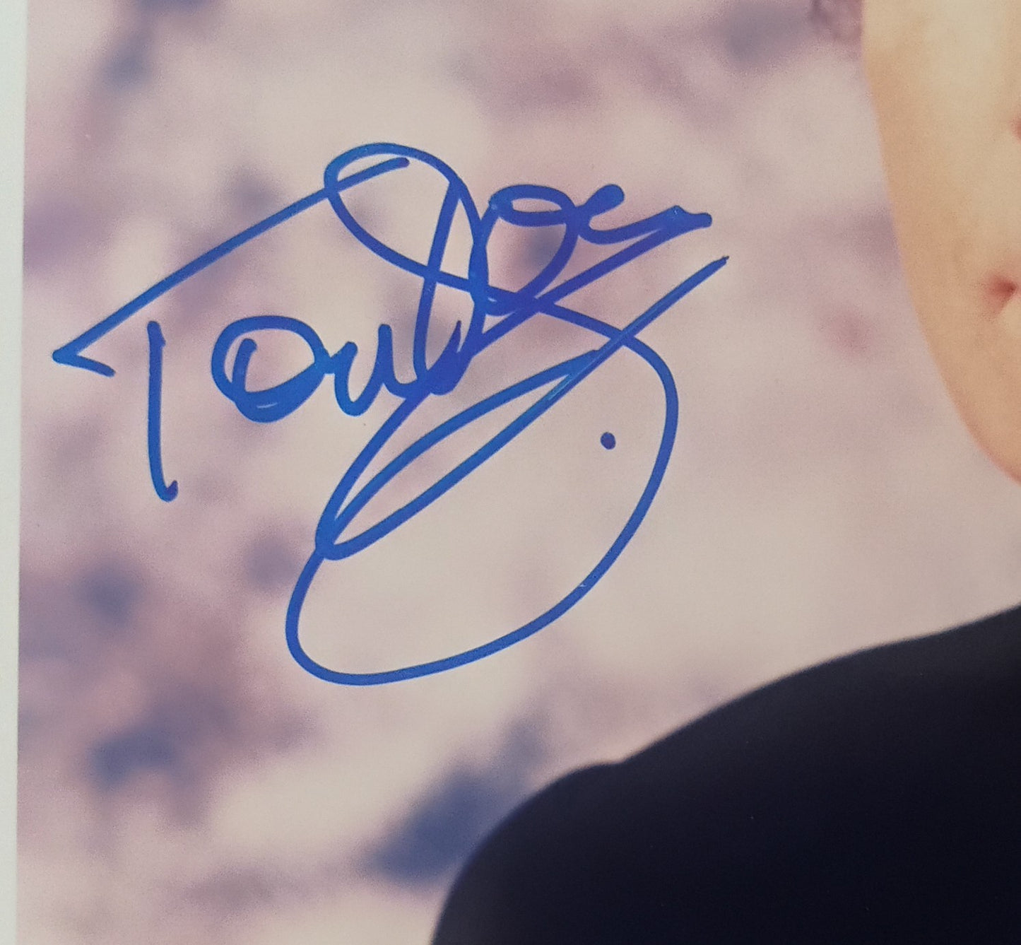 Tom Jones Hand Signed Autograph 8x10 Photo BAS COA