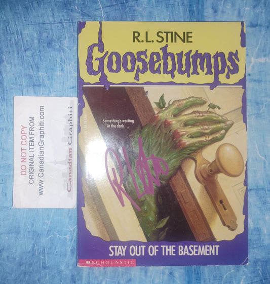 R.L. Stine Hand Signed Autograph Goosebumps Book COA