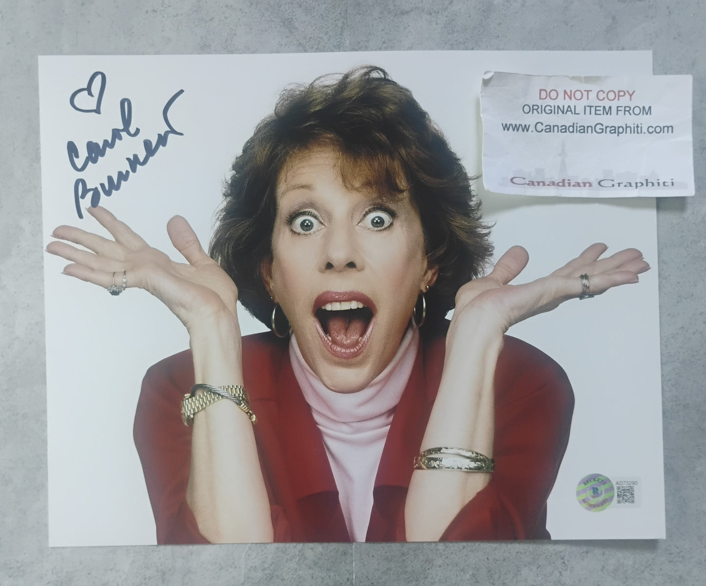 Carol Burnett Hand Signed Autograph 8x10 Photo BAS COA