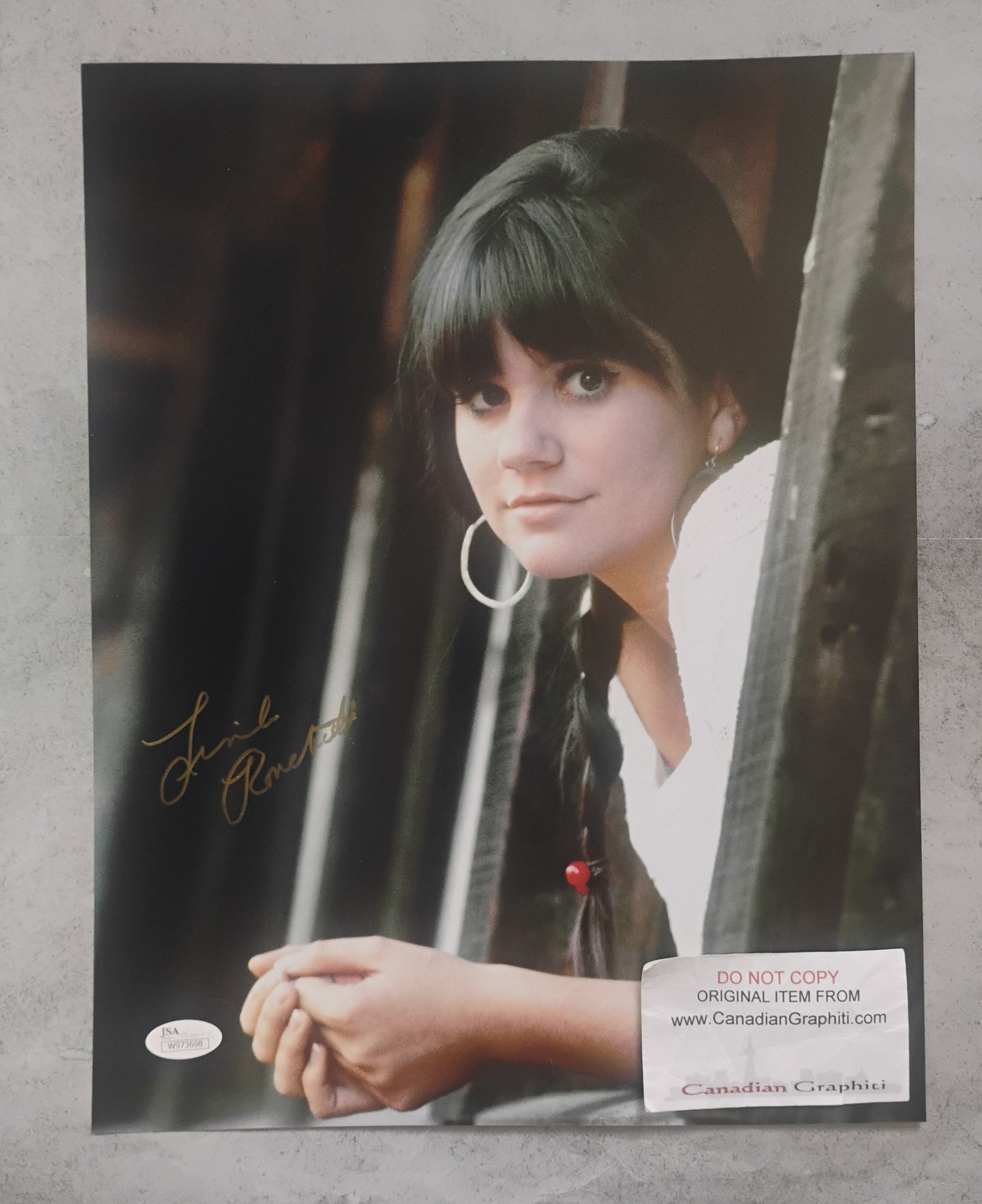 Linda Ronstadt Hand Signed Autograph 11x14 Photo JSA COA