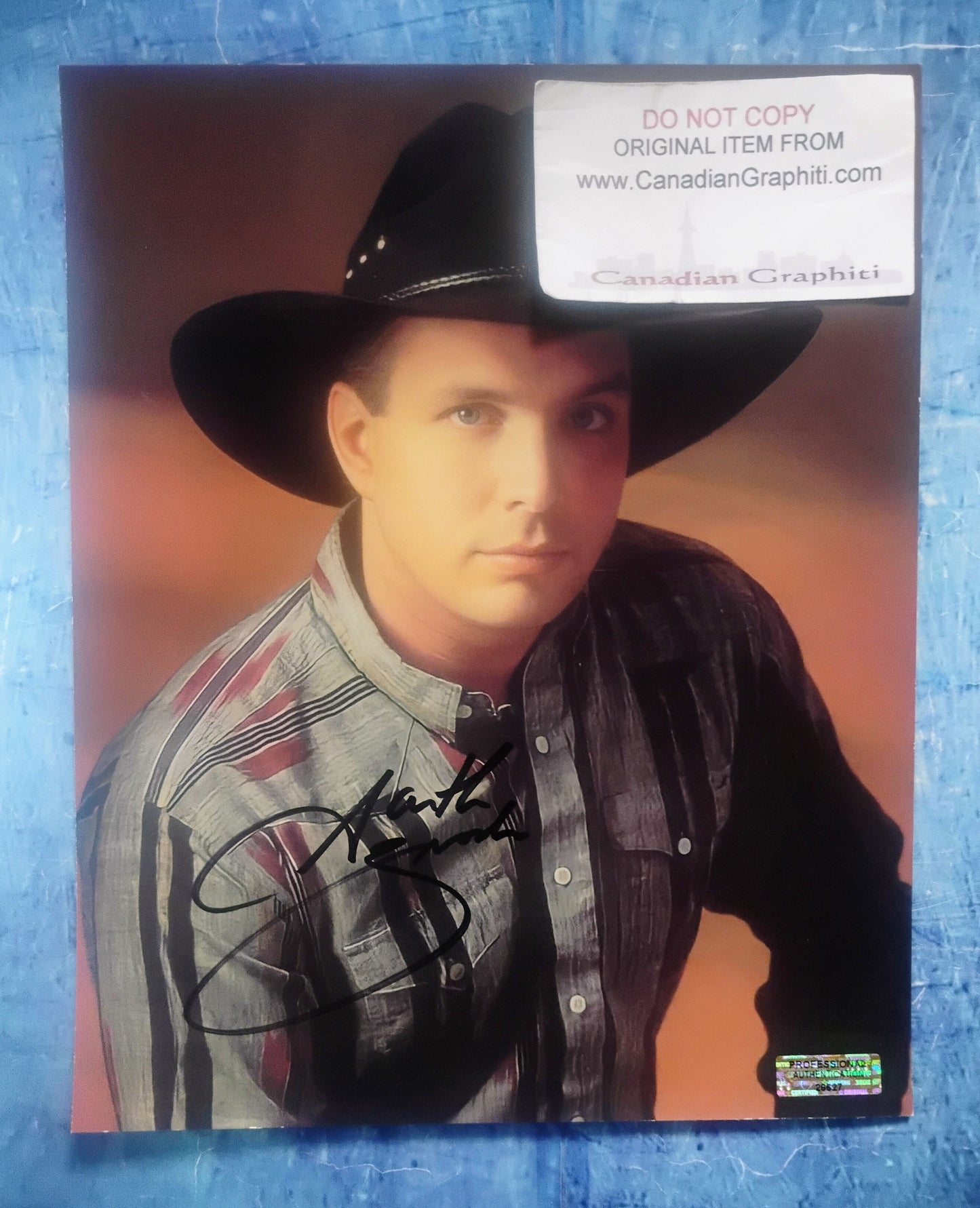 Garth Brooks Hand Signed Autograph 8x10 Photo COA