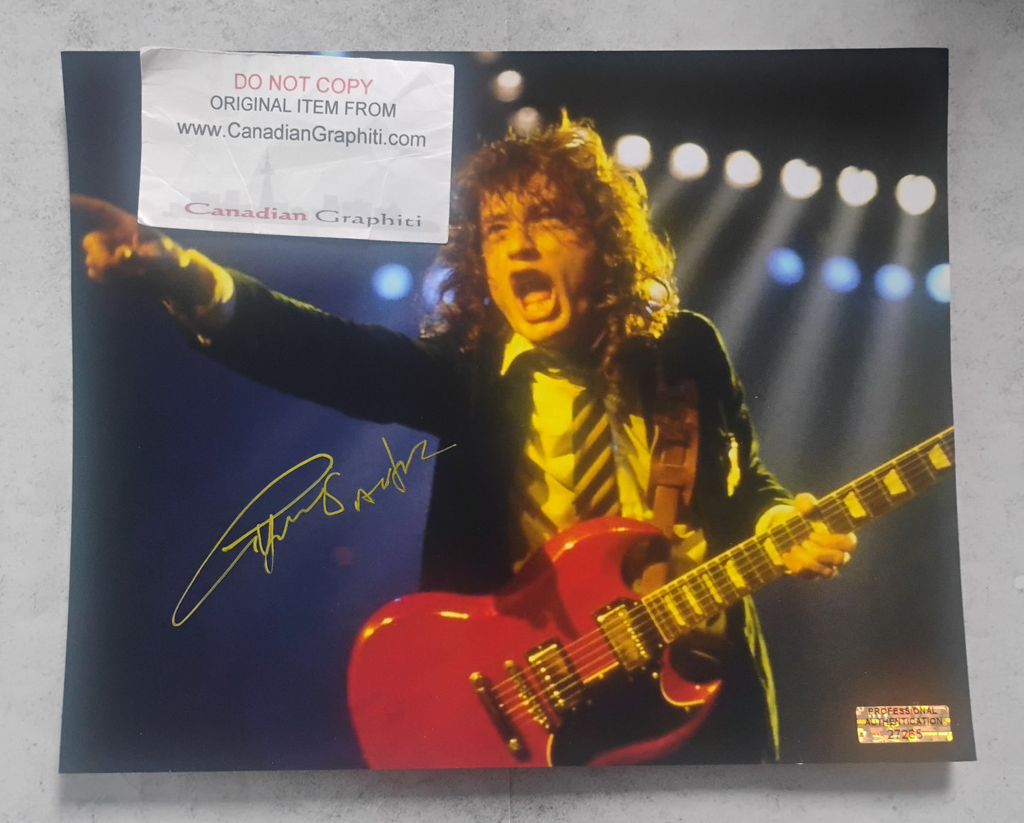 Angus Young AC/DC Hand Signed Autograph 8x10 Photo COA