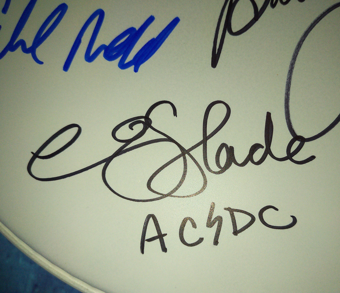 AC/DC 7x Band Hand Signed Drum Head Chris Slade, Phil Rudd, Simon Wright