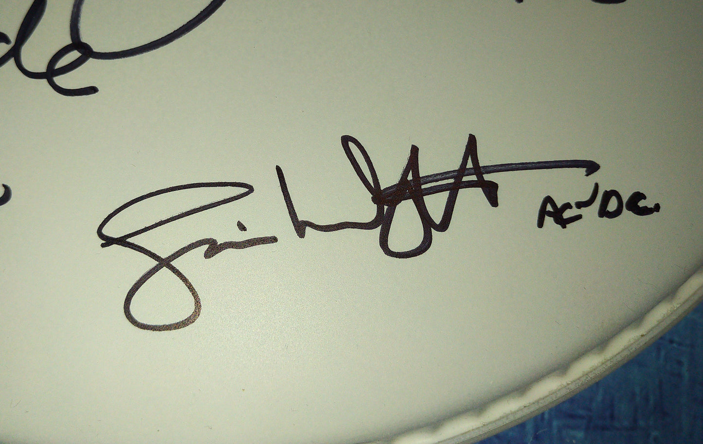 AC/DC 7x Band Hand Signed Drum Head Chris Slade, Phil Rudd, Simon Wright